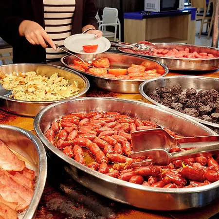 冲浪马尔酒店 4*