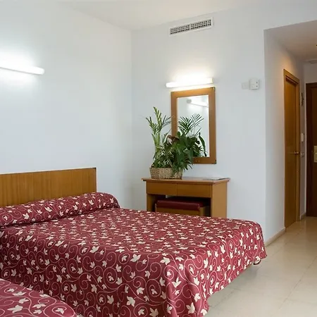 冲浪马尔酒店 酒店 滨海略雷特