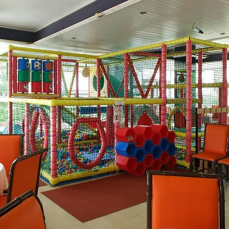 冲浪马尔酒店 酒店 4*