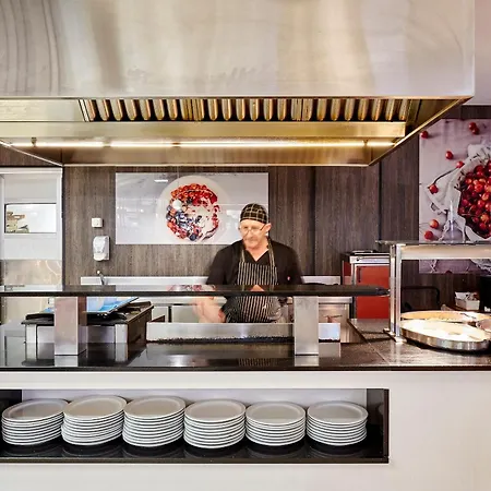 מלון Surf Mar 4*