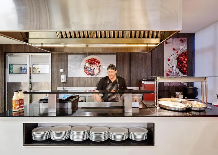 מלון Surf Mar 4*